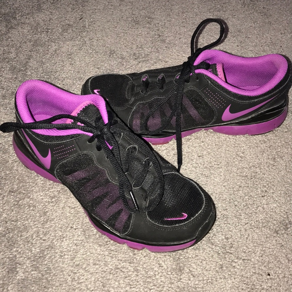Nike Flex TR2 size 8